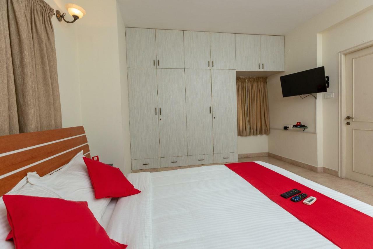 Oyo 23202 Cute Orange Service Apartments Ченнаї Екстер'єр фото